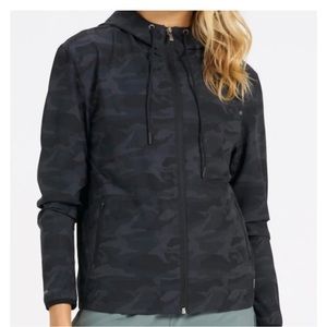 Vuori Womens Outdoor Trainer Shell Black Camo Small Brand New